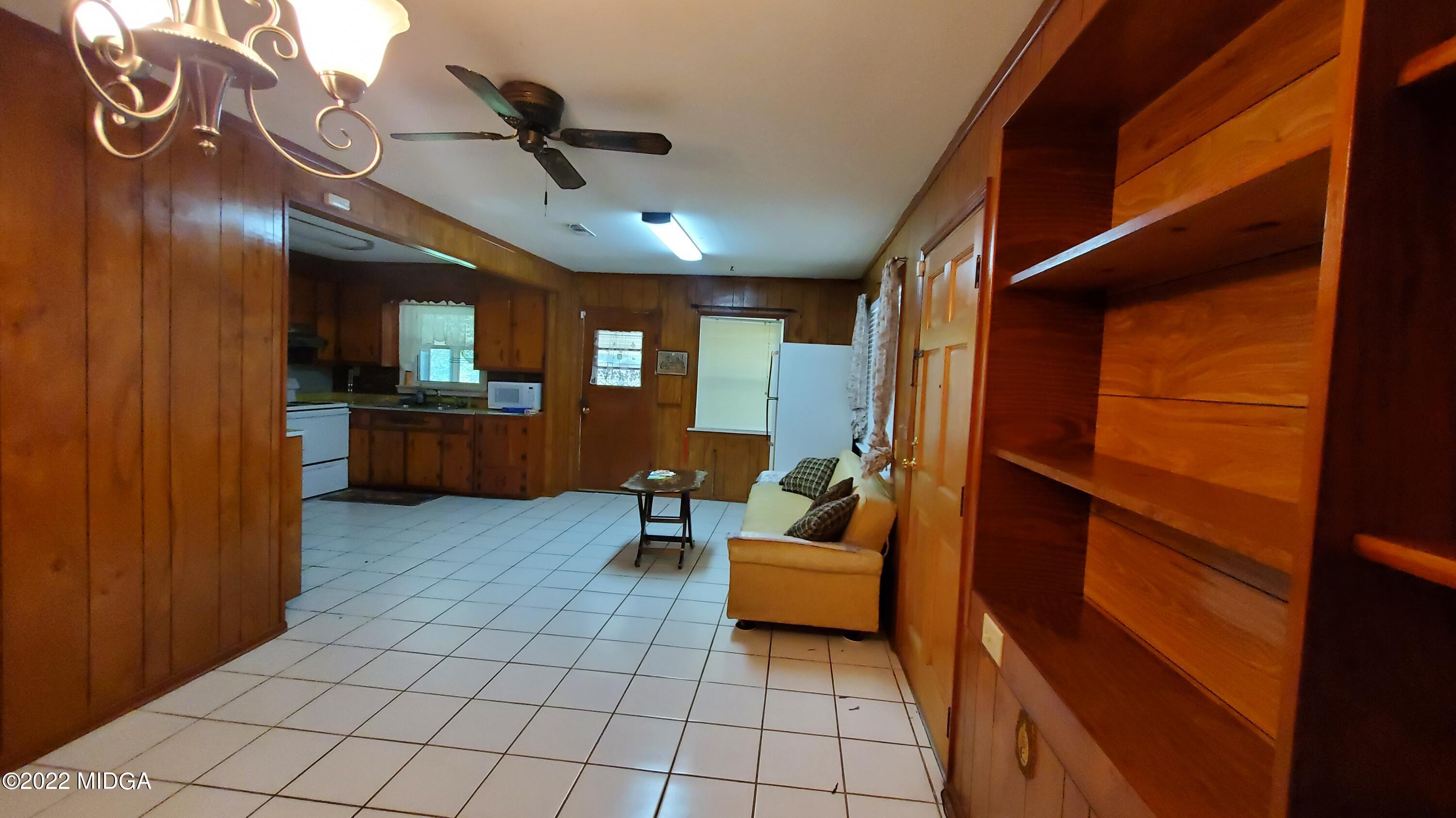 4061 Irwinton Road Macon, GA 31217 - Photo 31 of 46 20220906_113143