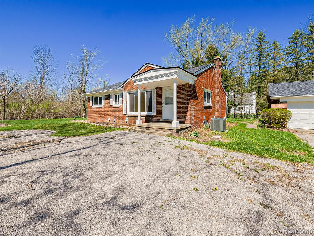 8701 Brookville Road Plymouth, MI 48170 - Photo 40 of 51