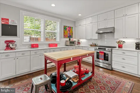 $899,900 | 5814 5th Street Northwest, Washington, DC 20011