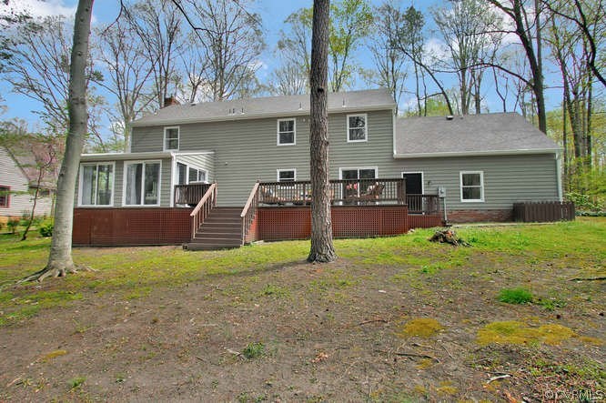6002 Watch Harbour Road Midlothian, VA 23112 - Photo 29 of 34 front view of a house with a yard