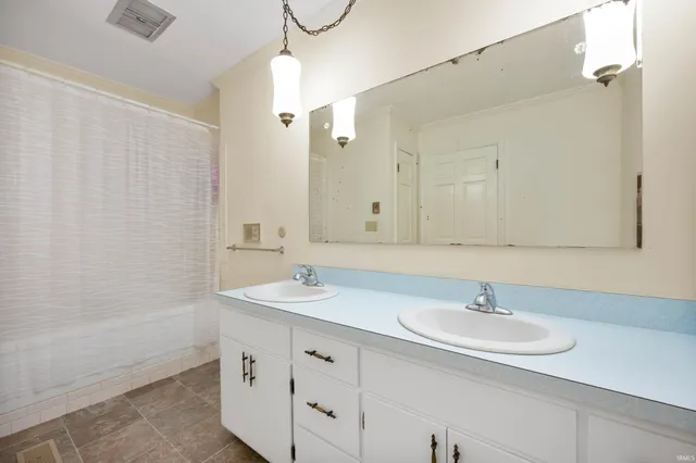 $239,900 | 408 South Harvey Road, Muncie, IN 47304