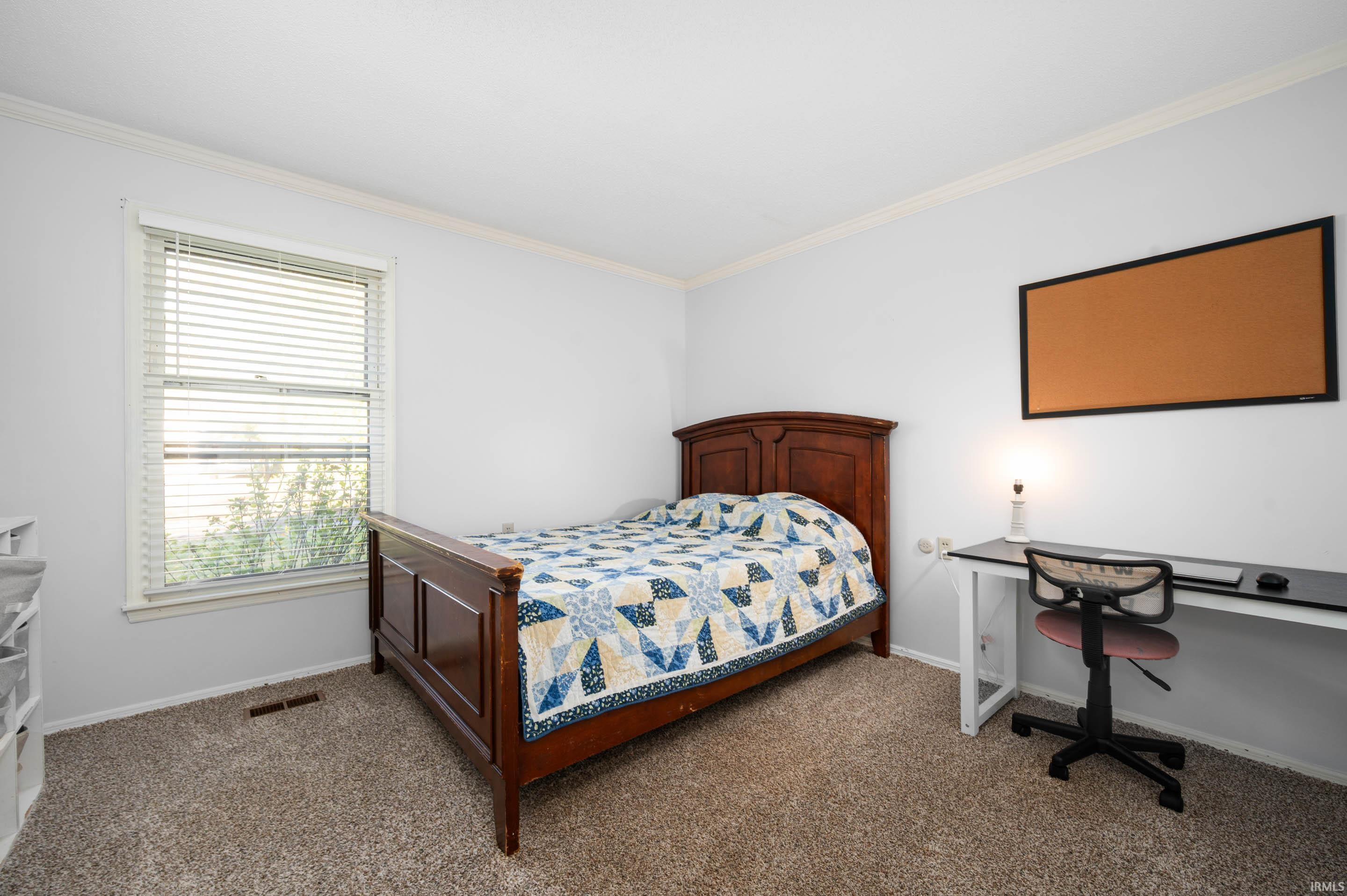 408 South Harvey Road Muncie, IN 47304 - Photo 9 of 19