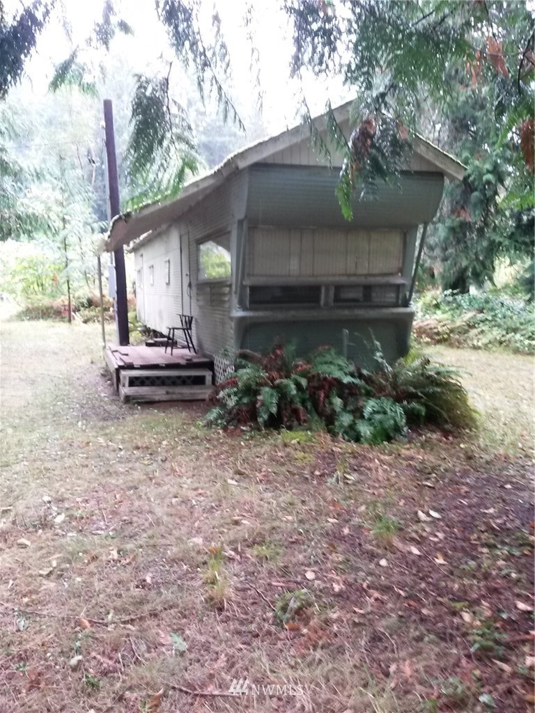 7701 Bailey Road Clinton, WA 98236 - Photo 2 of 4 Gallery Image 2