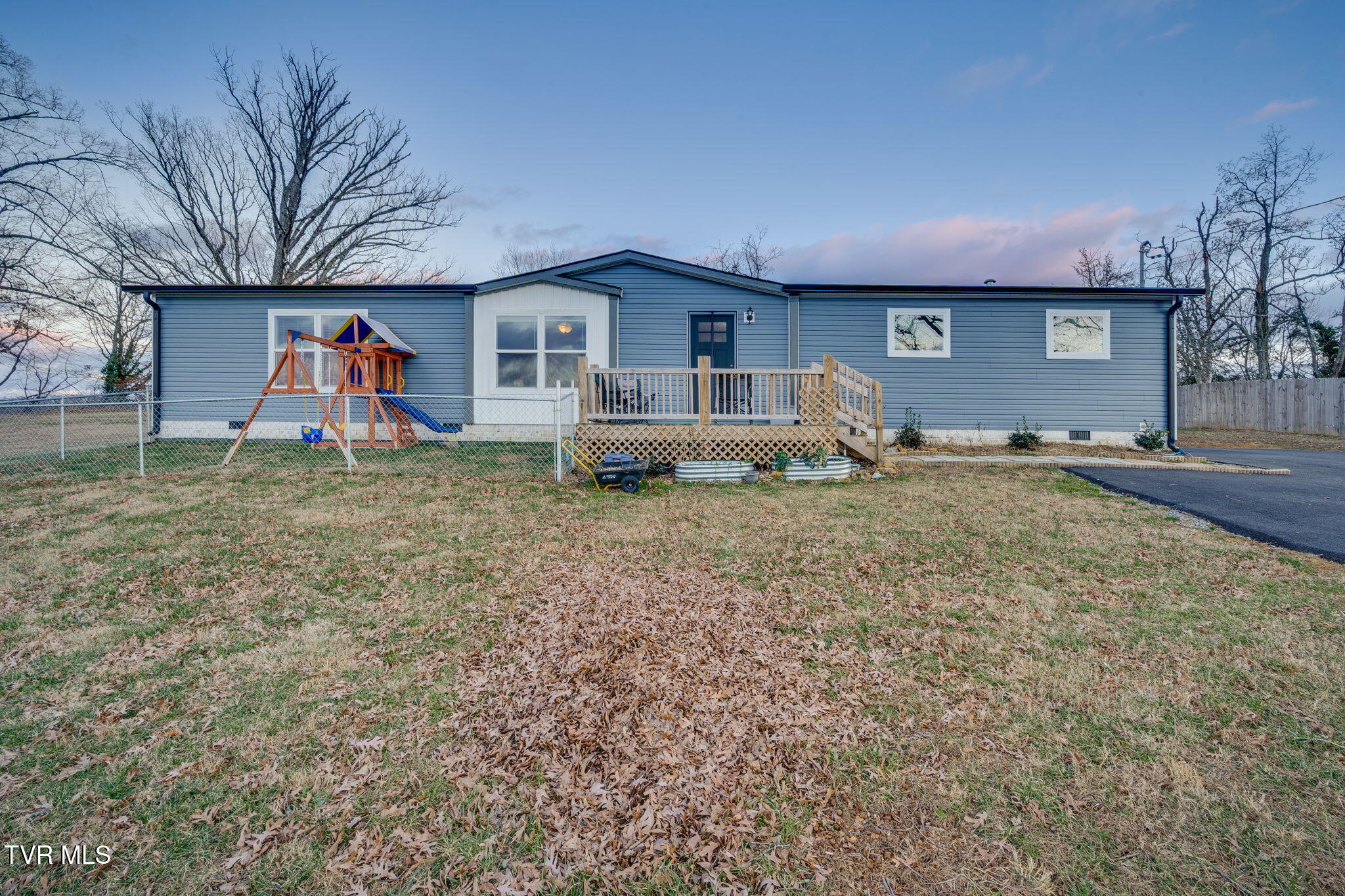 593 Summerville Road Kingsport, TN 37663 - Photo 1 of 30 001