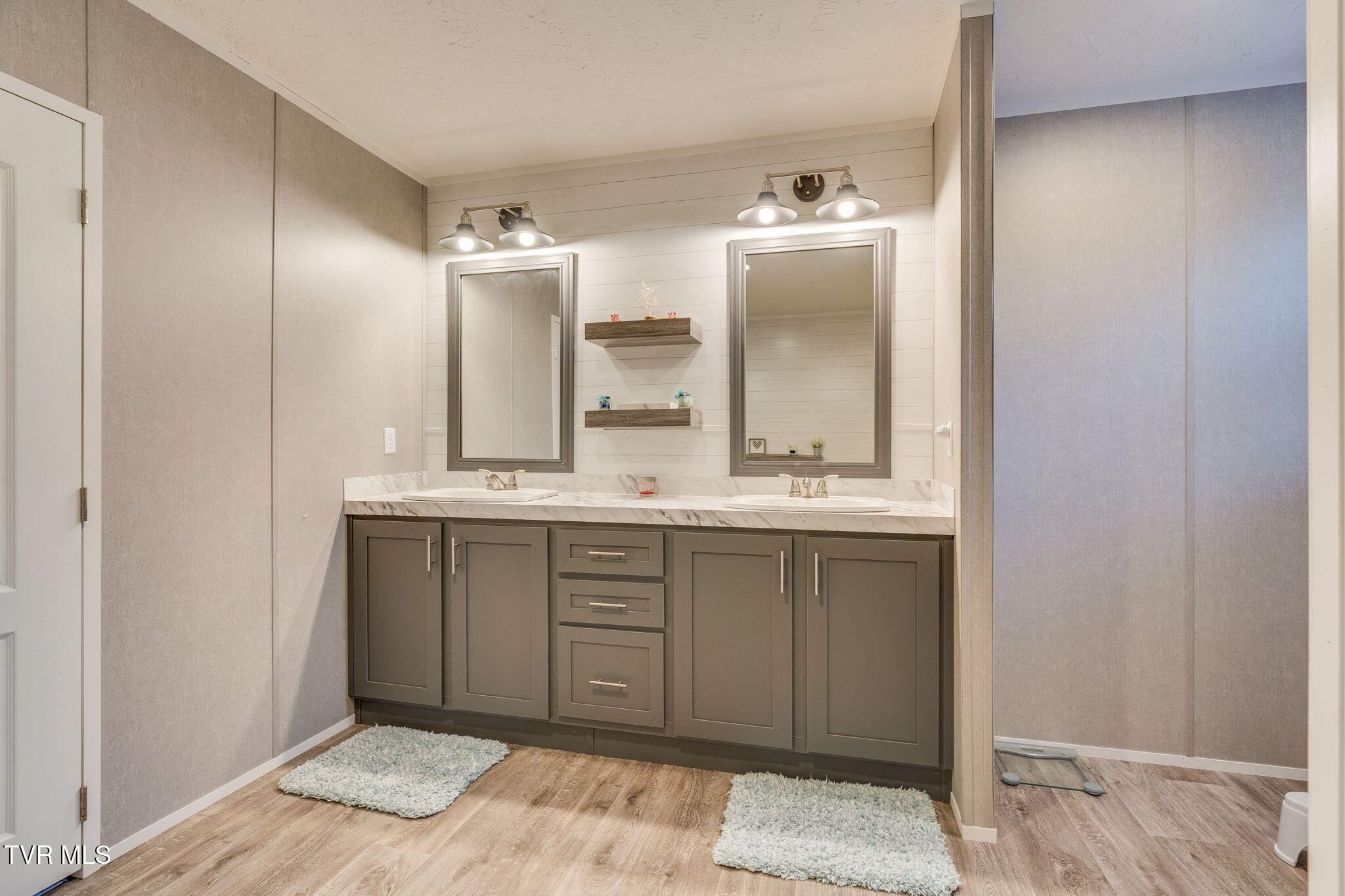 593 Summerville Road Kingsport, TN 37663 - Photo 20 of 30 020