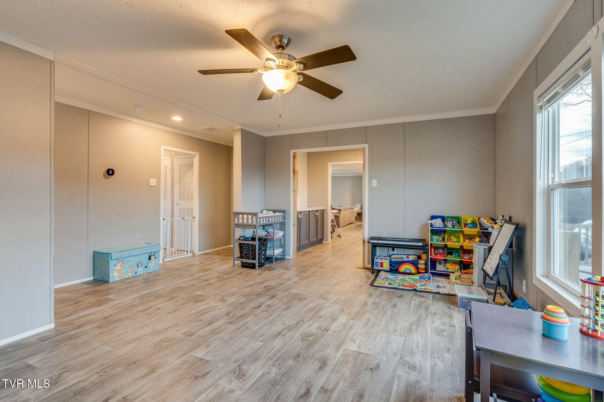 593 Summerville Road Kingsport, TN 37663 - Photo 8 of 30 008