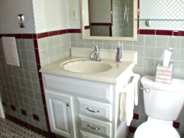 4246 Harwood Road Cleveland, OH 44121 - Photo 9 of 12