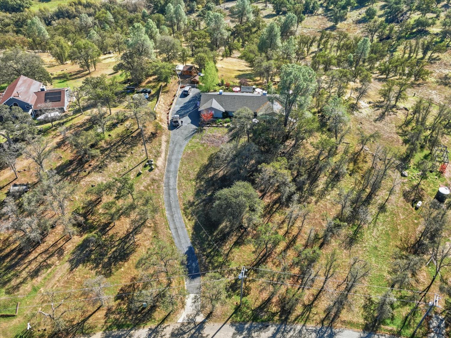 32583 River Knolls Road Coarsegold, CA 93614 - Photo 5 of 63 a view of residential houses with city view