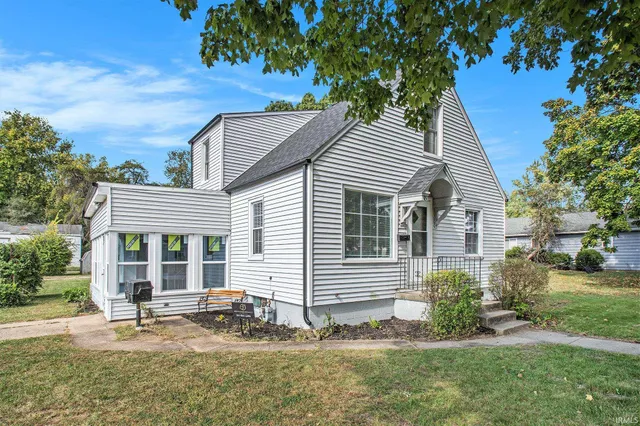 $258,900 | 115 Virginia Street, Mishawaka, IN 46544