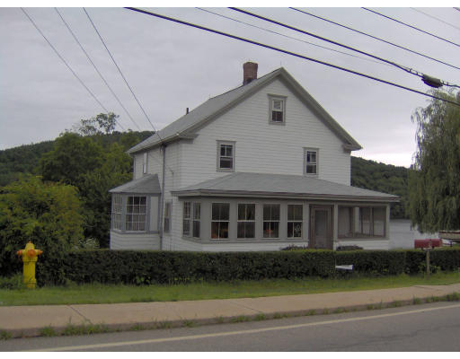 117 Whitehall Road Amesbury, MA 01913 - Photo 1 of 8 Gallery Image 1