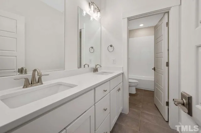 $825,000 | 992 Browning Place, Youngsville, NC 27596