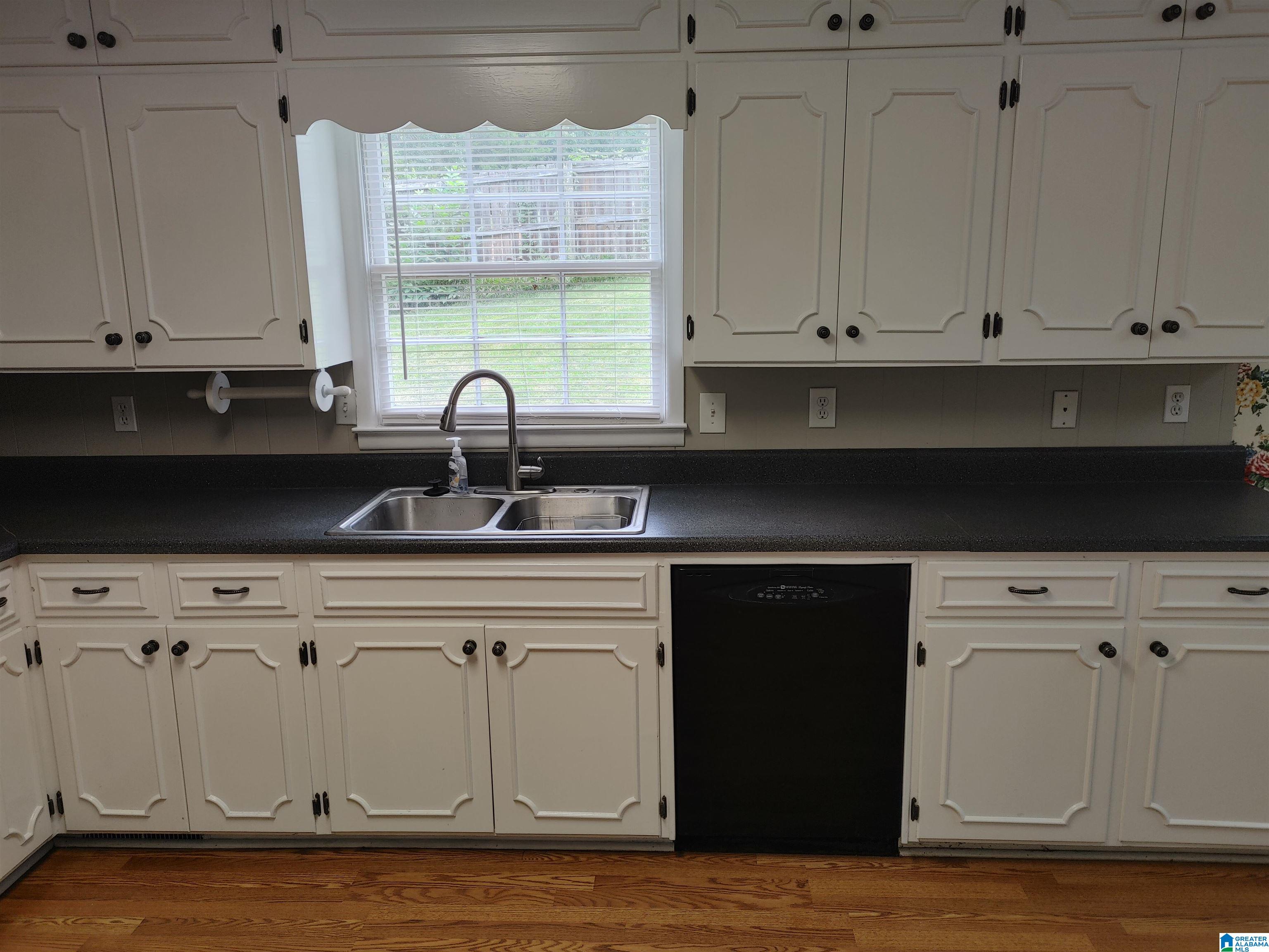 2404 Lake Terrace Road Sylacauga, AL 35150 - Photo 10 of 23