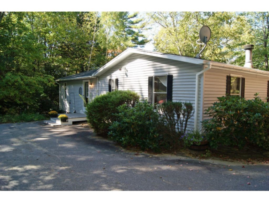 488 Royalston Road Fitzwilliam, NH 03447 - Photo 2 of 29