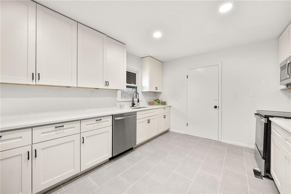 709 Southwest 7 Street Lee's Summit, MO 64081 - Photo 12 of 46