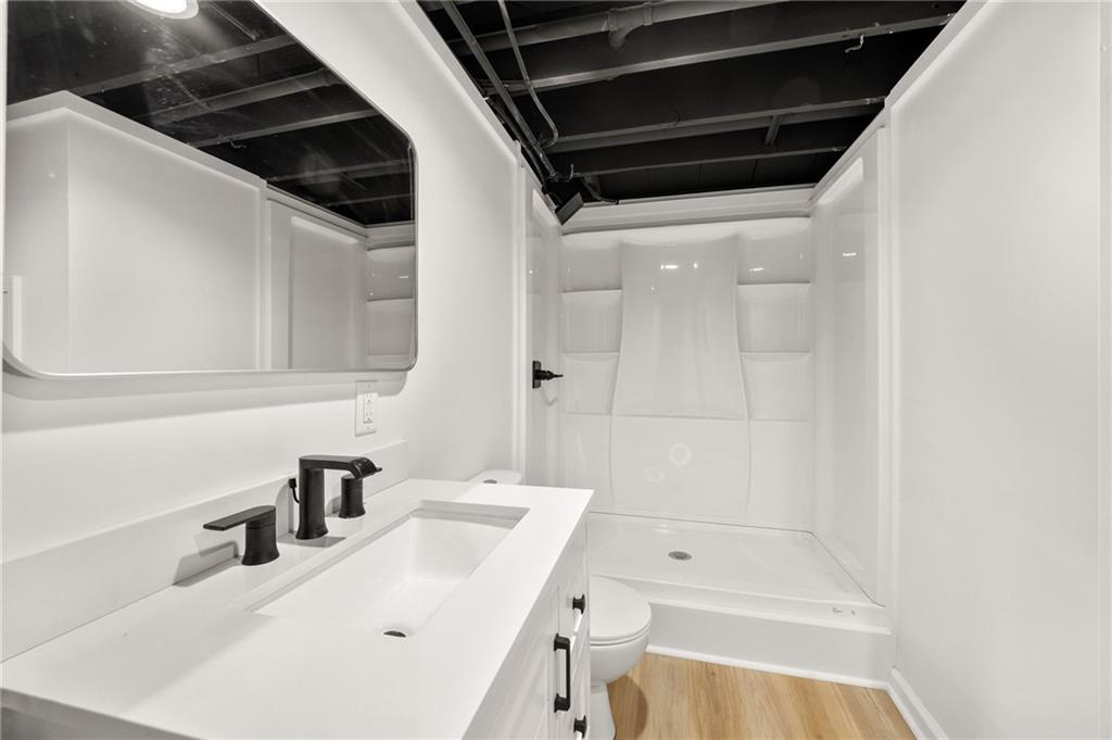 709 Southwest 7 Street Lee's Summit, MO 64081 - Photo 32 of 46