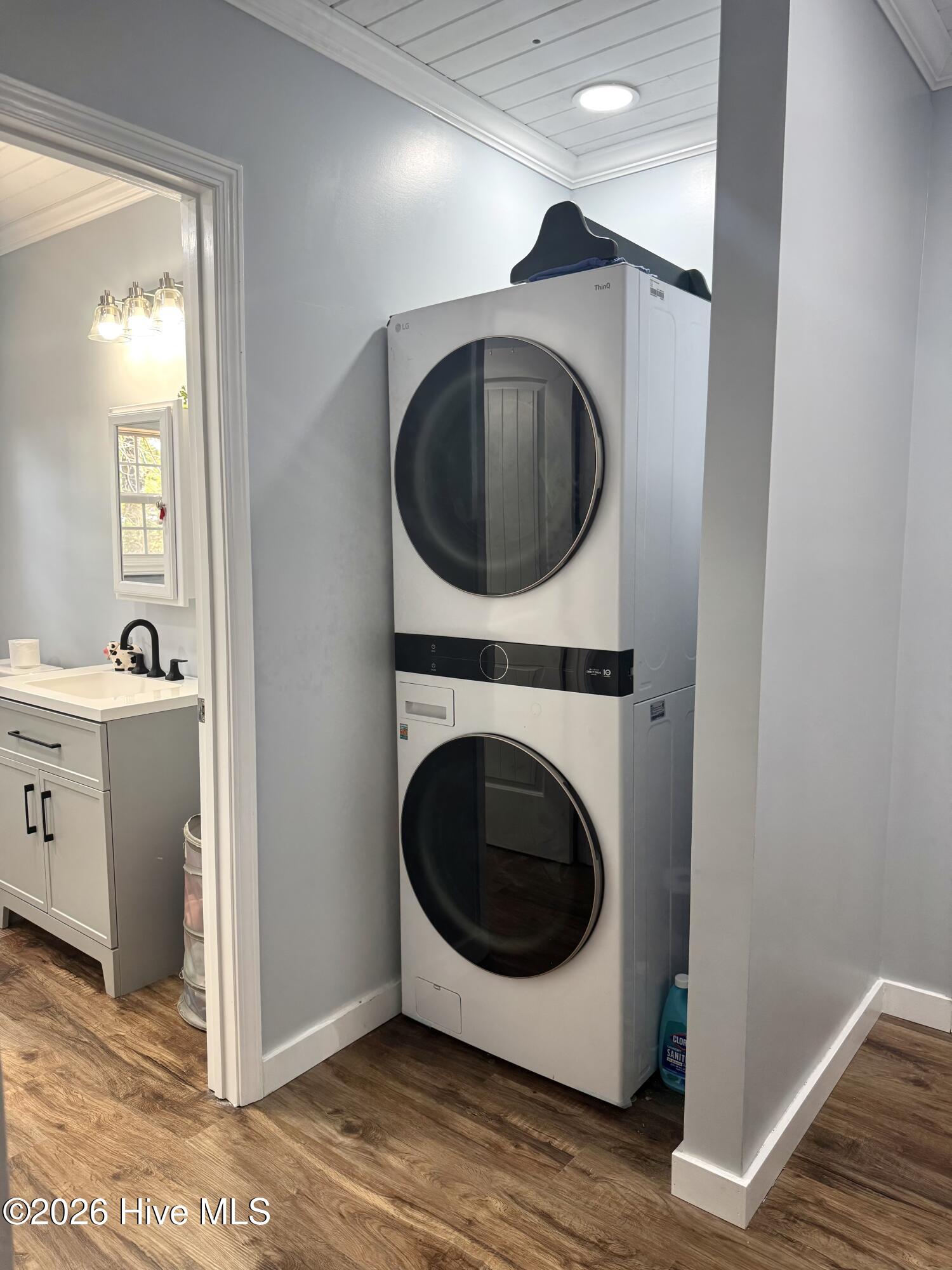 6195 Red Hill Road Whiteville, NC 28472 - Photo 16 of 19 Laundry Nook