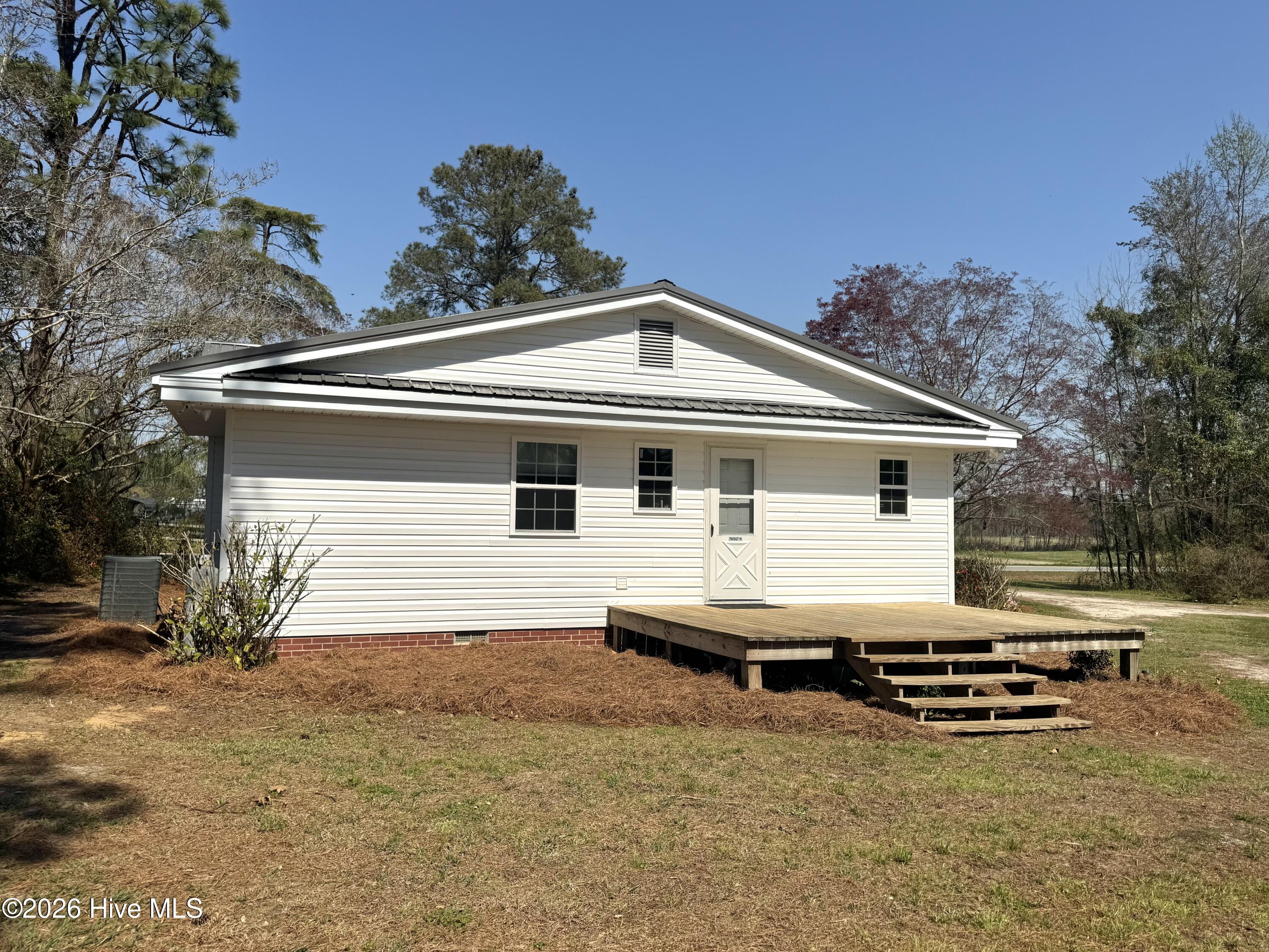 6195 Red Hill Road Whiteville, NC 28472 - Photo 5 of 19 Back of Home
