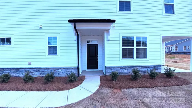 $2,299 | 9645 Munsing Drive, Charlotte, NC 28269