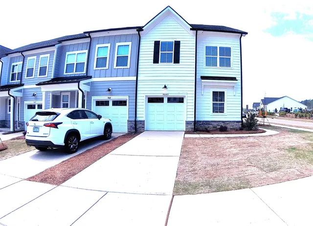 $2,299 | 9645 Munsing Drive, Charlotte, NC 28269