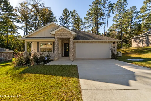 $289,000 | 29 Vermont Drive, Petal, MS 39465