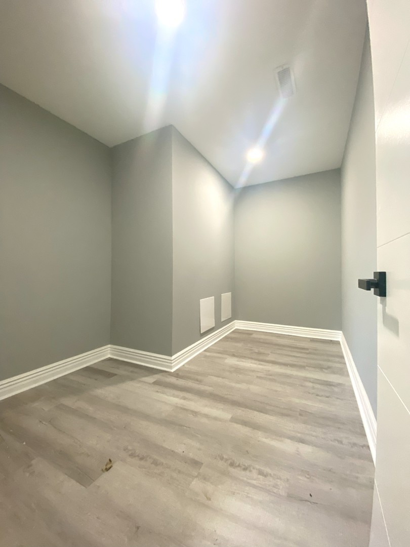 860 Green Bay Road Highland Park, IL 60035 - Photo 12 of 30 a view of empty room