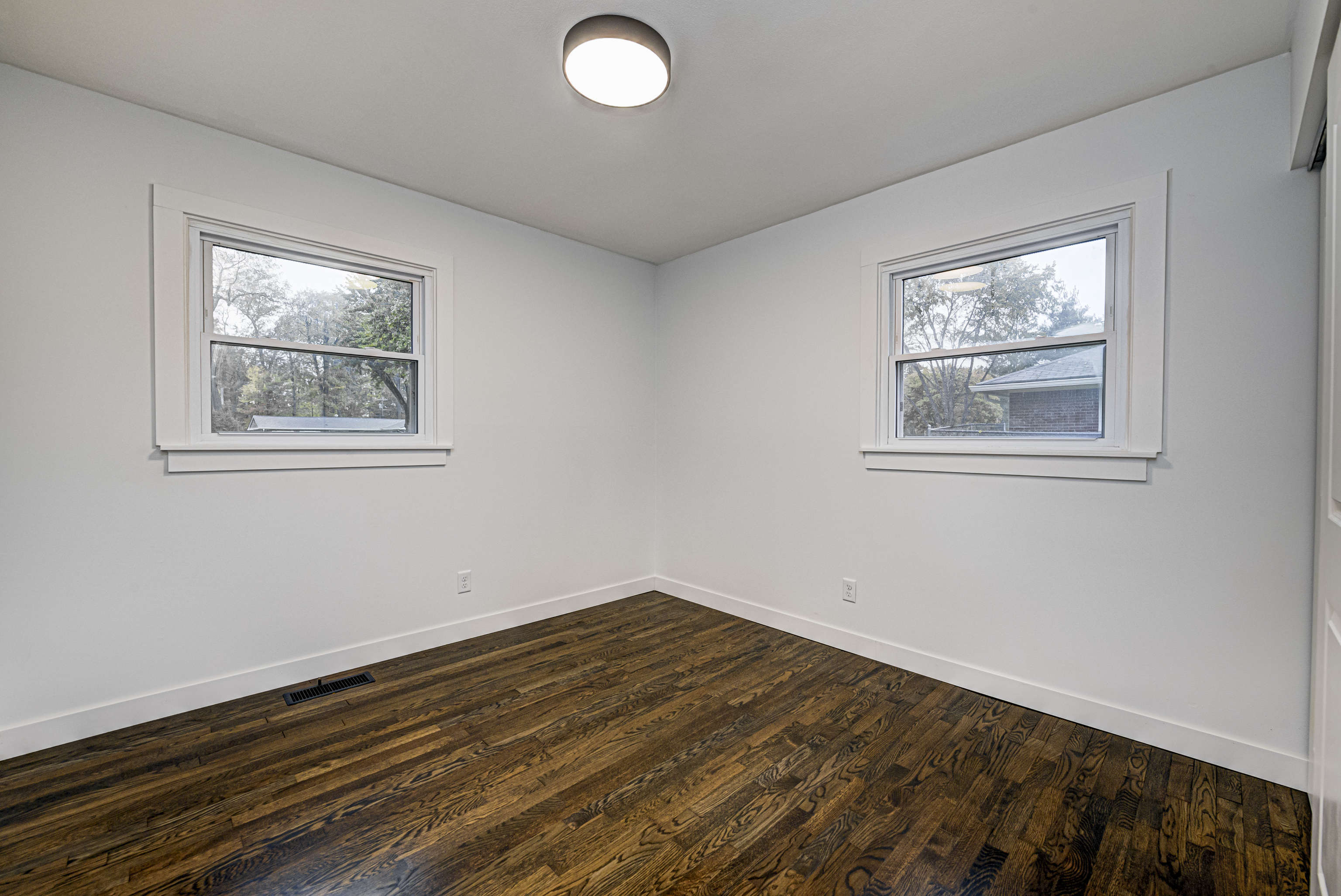 7845 Melbourne Road Indianapolis, IN 46268 - Photo 25 of 39