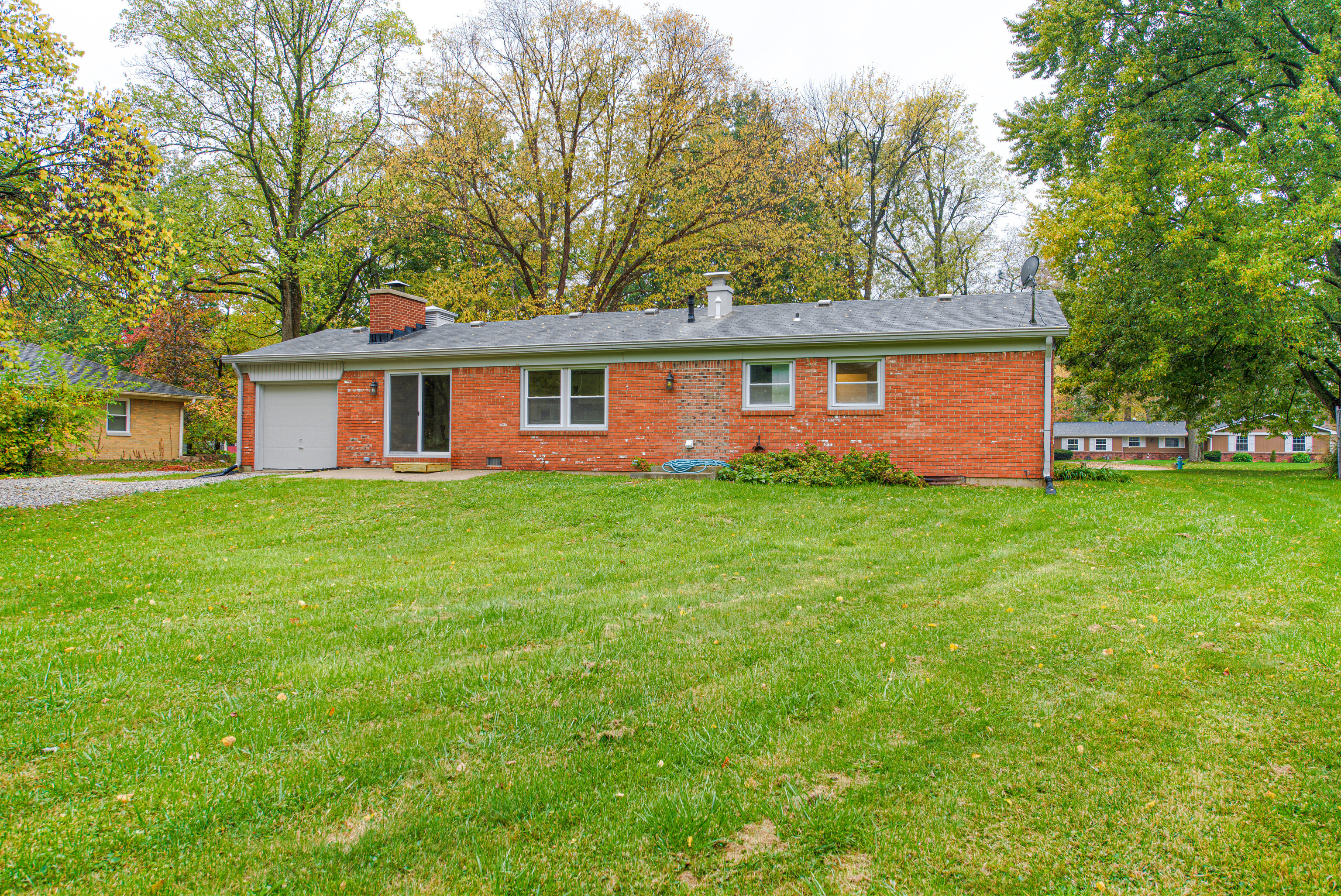 7845 Melbourne Road Indianapolis, IN 46268 - Photo 34 of 39