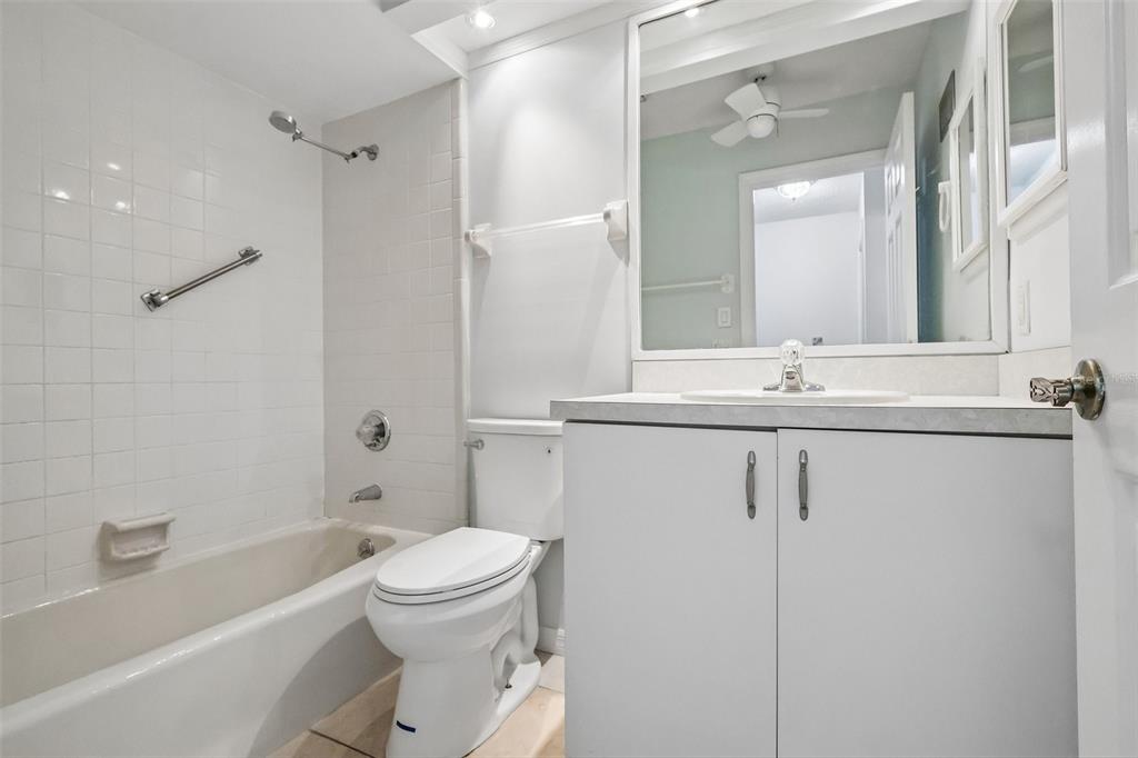 632 Mt Homer Road, Unit 4A Eustis, FL 32726 - Photo 6 of 38 Gallery Image 6