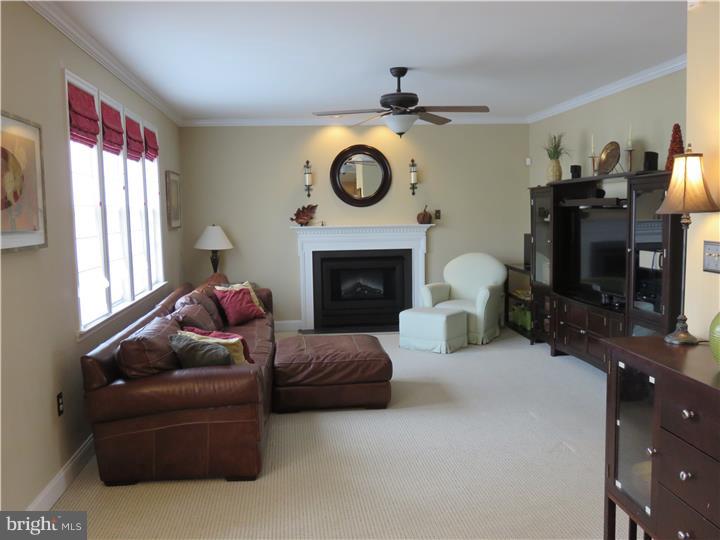 43 Williams Way Spring City, PA 19475 - Photo 8 of 25 Family Room