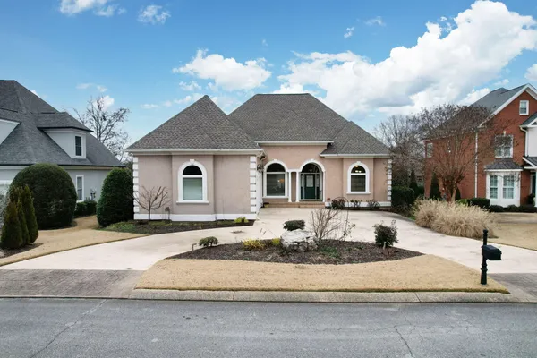 $664,000 | 315 Willow Glen Road, Chattanooga, TN 37421