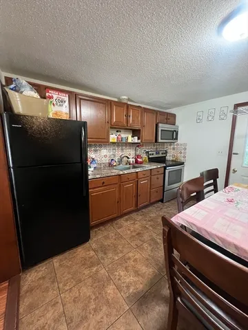 $299,000 | 67 Everard Street, Worcester, MA 01605