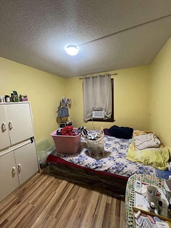 67 Everard Street Worcester, MA 01605 - Photo 7 of 20