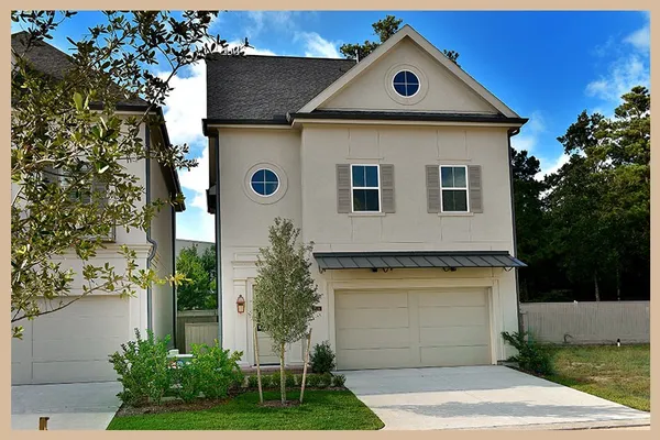 $689,900 | 215 Willow Street, Shenandoah, TX 77384