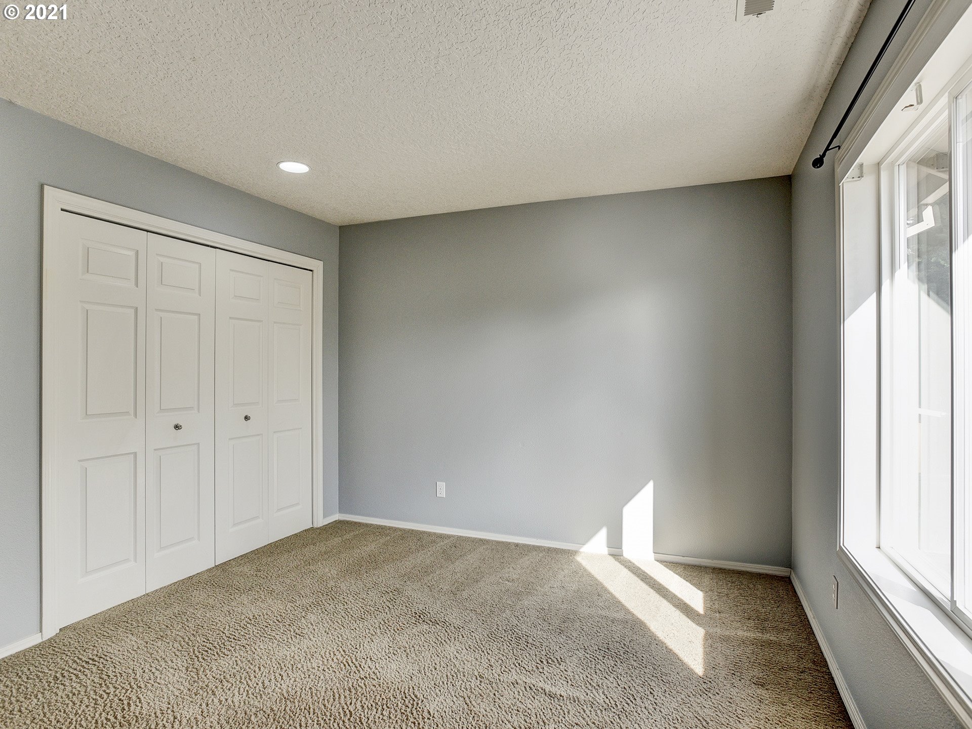 28592 Southwest Cascade Loop Wilsonville, OR 97070 - Photo 22 of 32 Gallery Image 22