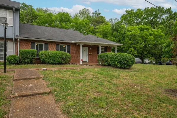$239,900 | 5601 Country Drive, Unit 213, Nashville, TN 37211