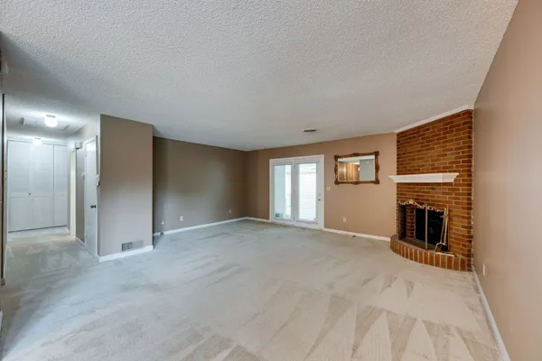 $239,900 | 5601 Country Drive, Unit 213, Nashville, TN 37211