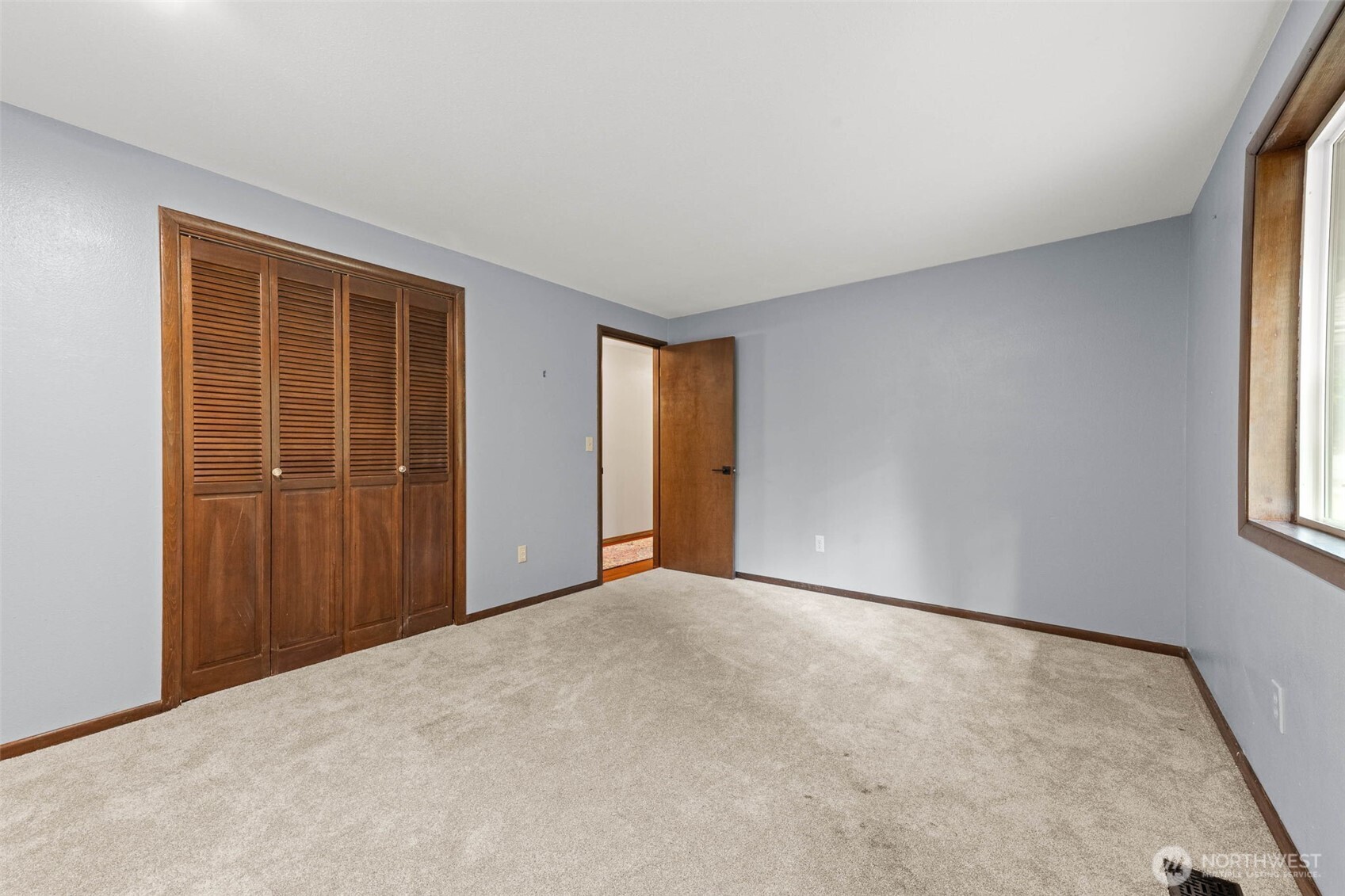 7925 Mullen Road Southeast Olympia, WA 98503 - Photo 13 of 40