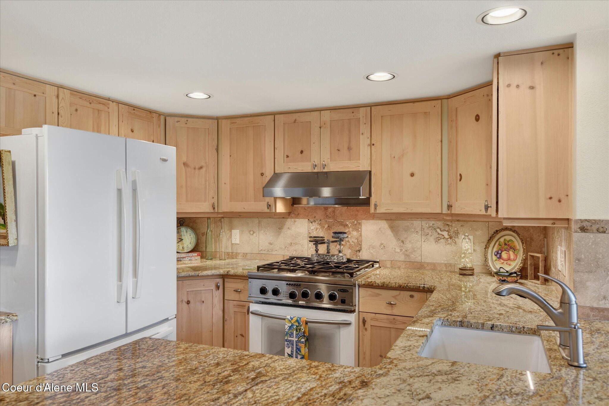 155 Crystal Springs Road, Unit 401 Sandpoint, ID 83864 - Photo 15 of 39 28-126041832