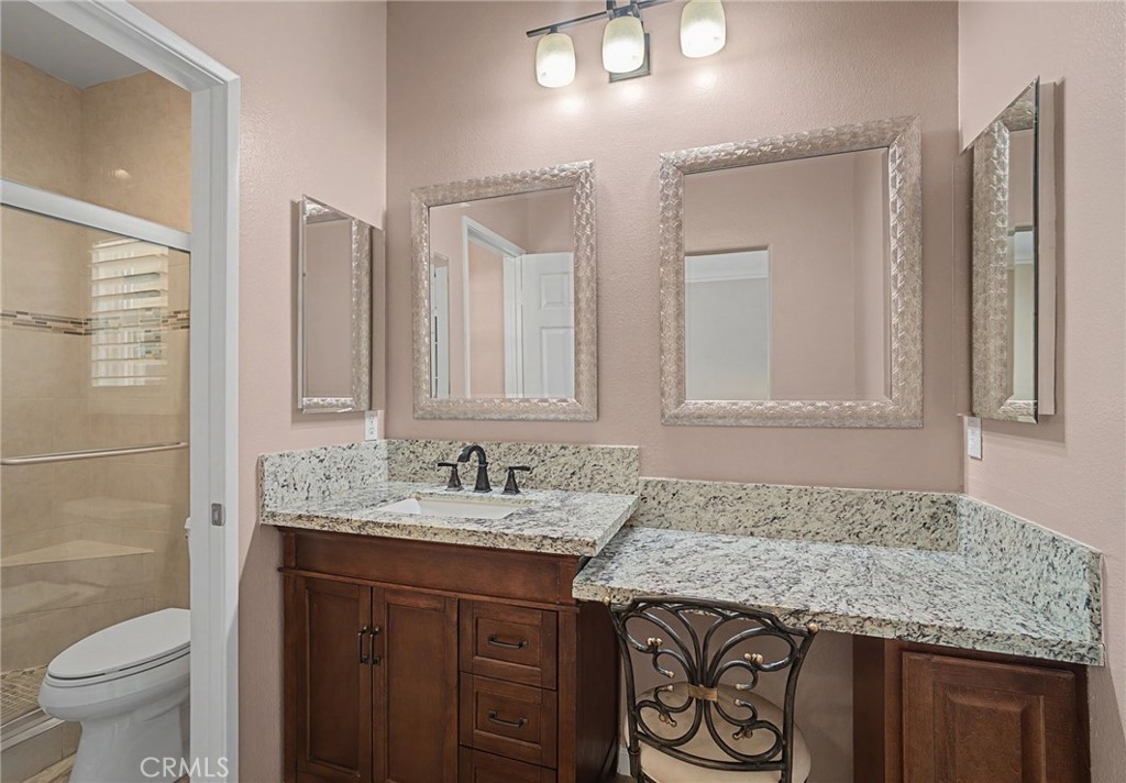 733 Daybreak Way Banning, CA 92220 - Photo 13 of 22 Main Bath