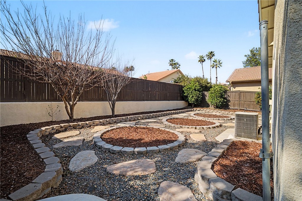 733 Daybreak Way Banning, CA 92220 - Photo 17 of 22