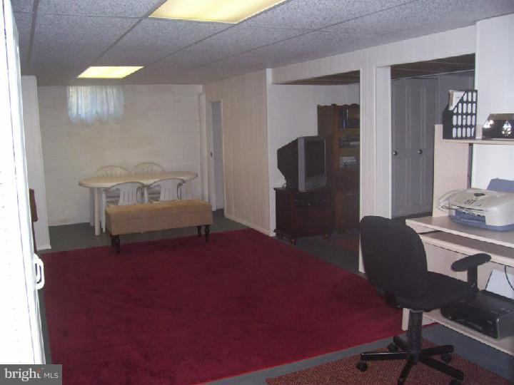 1757 Red Oak Road Williamstown, NJ 08094 - Photo 22 of 25 Basement