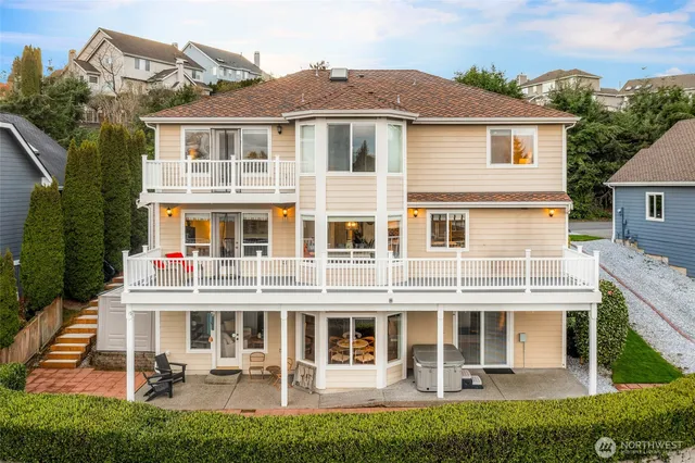 $1,065,000 | 4320 Country Club Drive Northeast, Tacoma, WA 98422