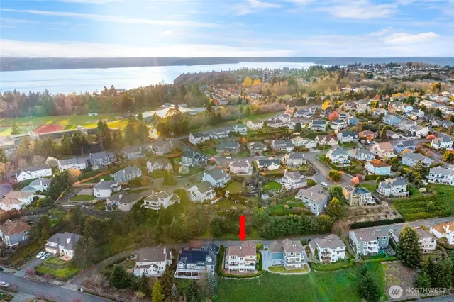 $1,065,000 | 4320 Country Club Drive Northeast, Tacoma, WA 98422