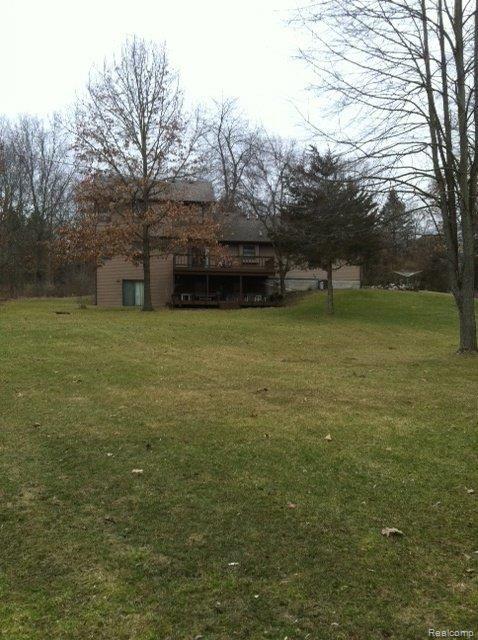 2218 Sexton Road Howell, MI 48843 - Photo 20 of 21 Yard.jpg