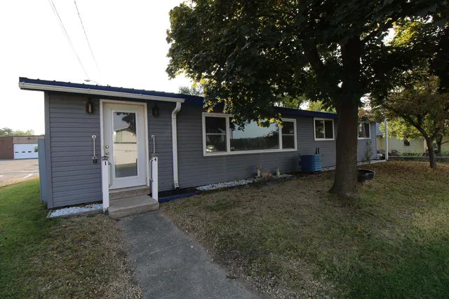 $190,000 | 14 Sunset Drive, Montello, WI 53949