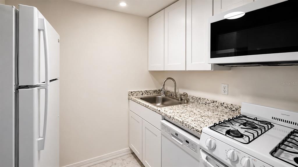 120 Blue Pointe Way, Unit 170 Altamonte Springs, FL 32701 - Photo 7 of 21