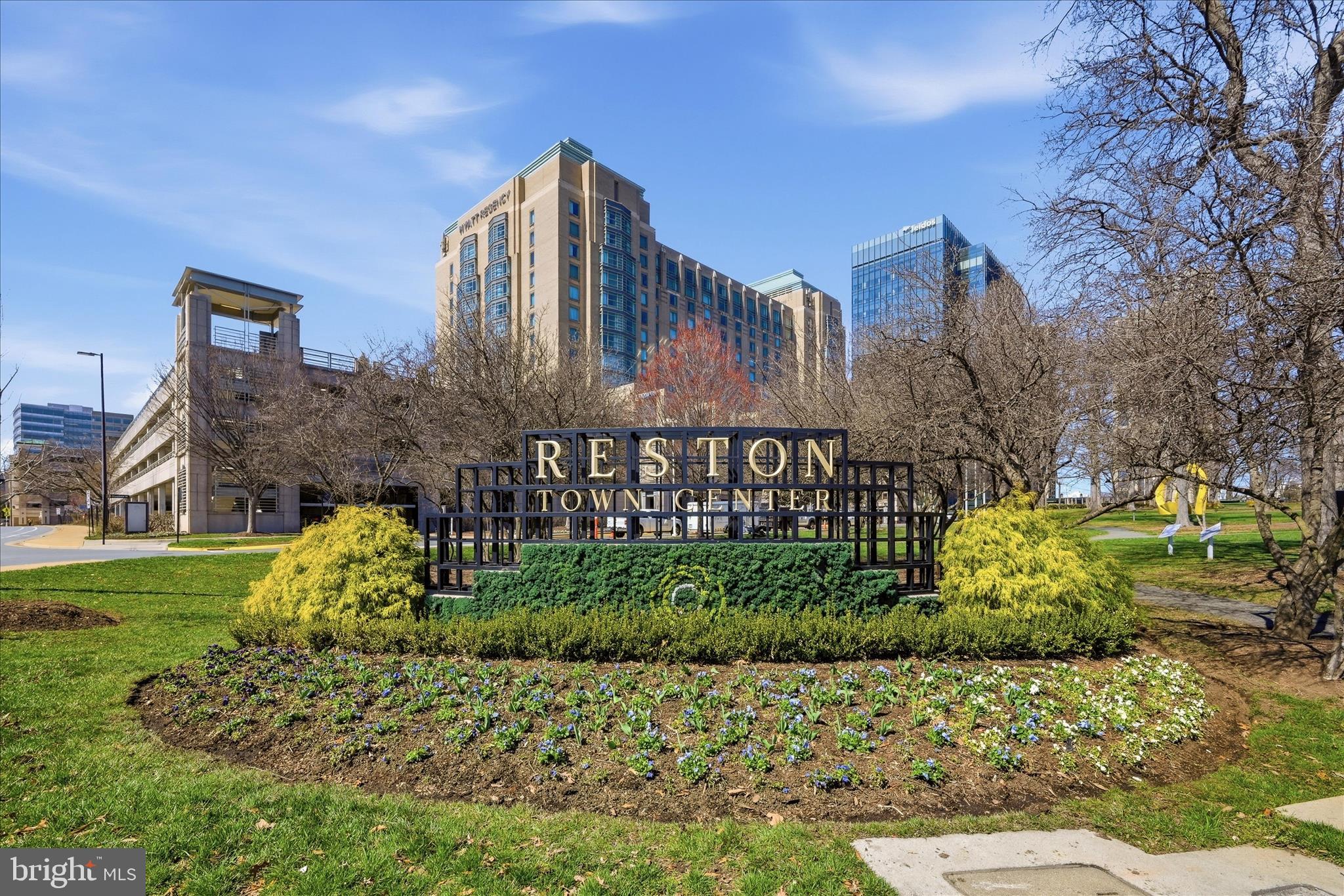 11860 South Lakes Court Reston, VA 20191 - Photo 68 of 76 Community