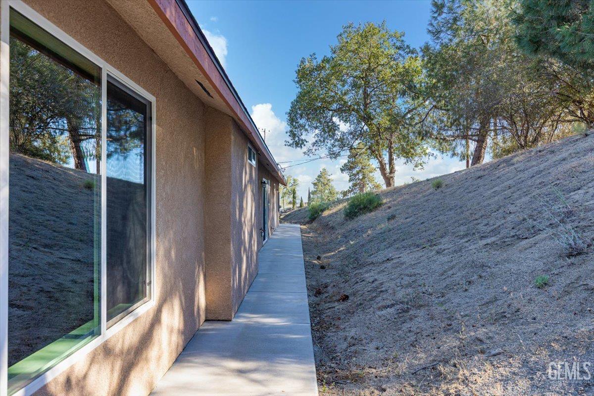 Undisclosed Address Tehachapi, CA 93561 - Photo 30 of 40