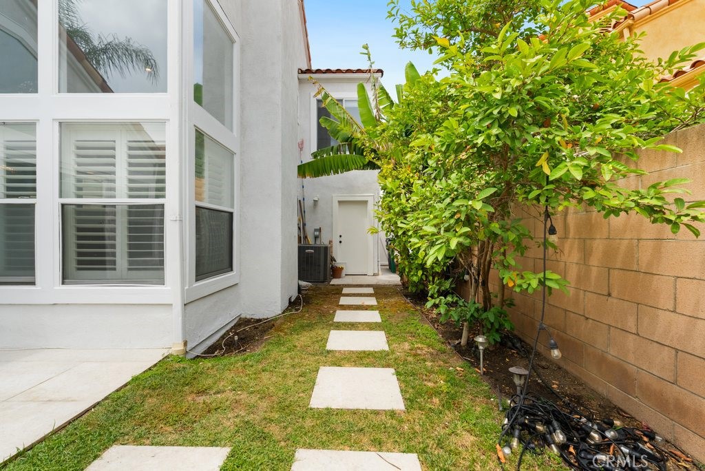 4 Las Cruces Irvine, CA 92614 - Photo 32 of 33 a view of a backyard of the house