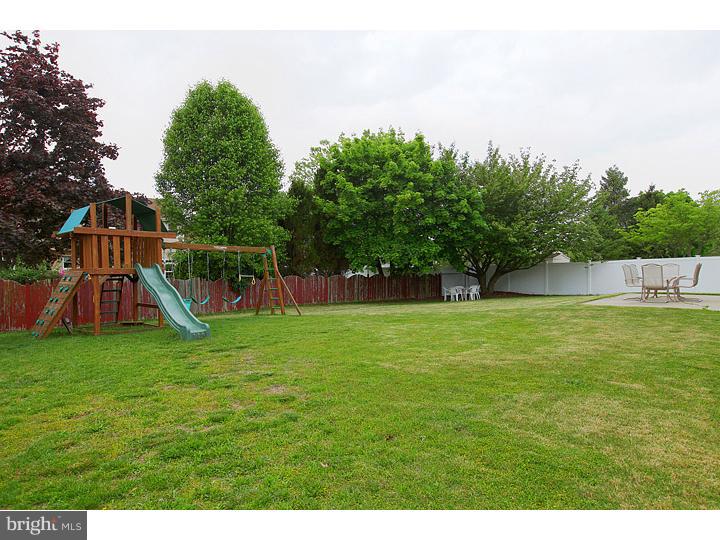19 Chesterfield Road Sewell, NJ 08080 - Photo 2 of 20